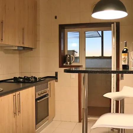 Сomfortable Apartments And Free Garage Parking Porto Exterior photo